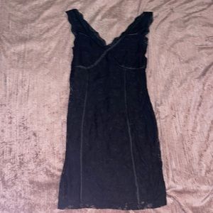 Bebe short lace dress. Size small. Zipper in the back.
